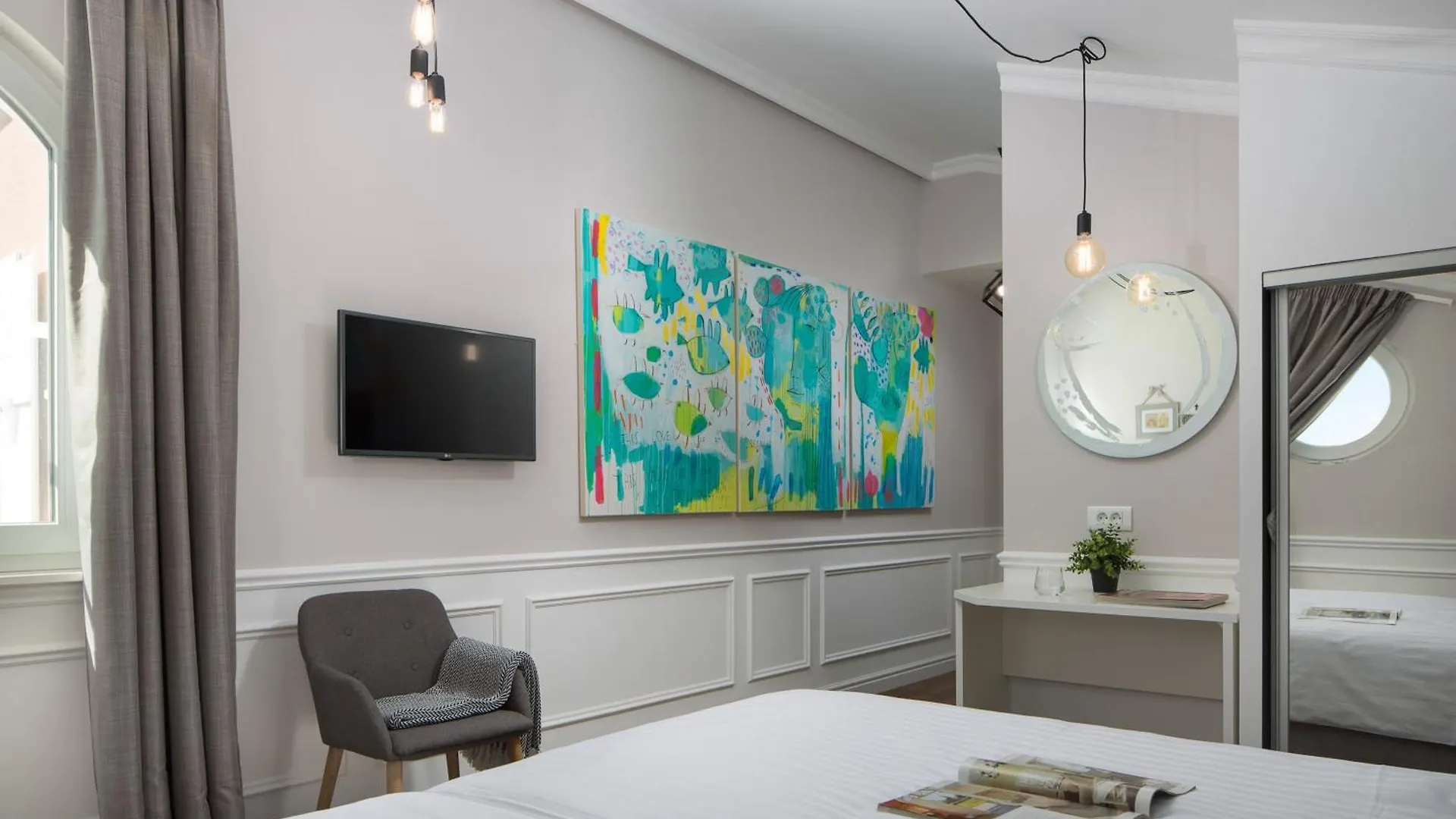Villa Green Frame Jursici